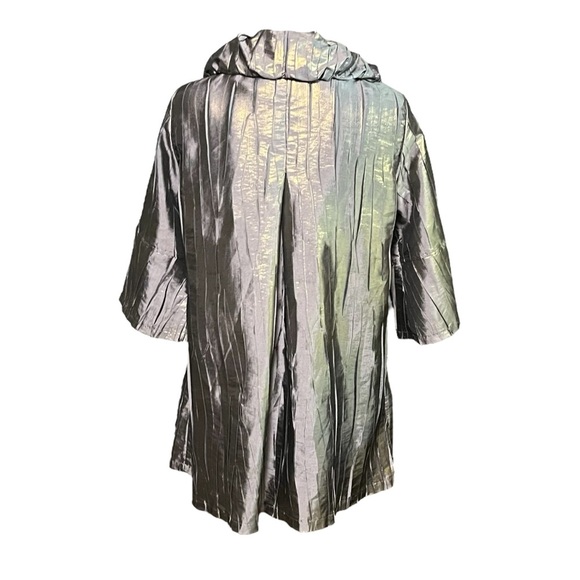 Damee Inc Wide Collar Swing Jacket with Pockets Silver Platinum Size M Shimmer - Picture 4 of 7